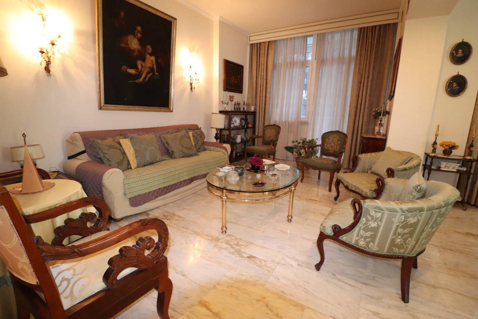 Salone