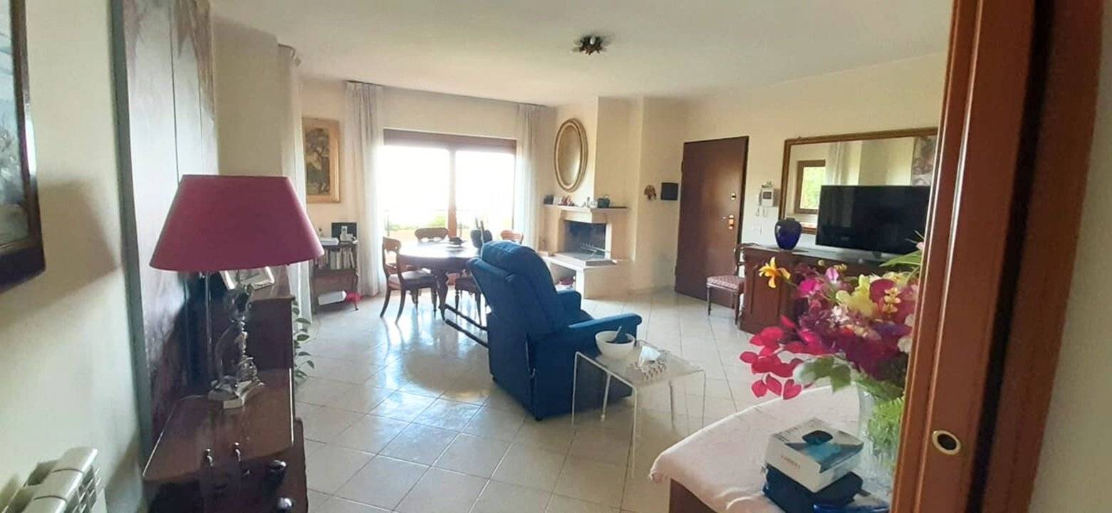 Salone