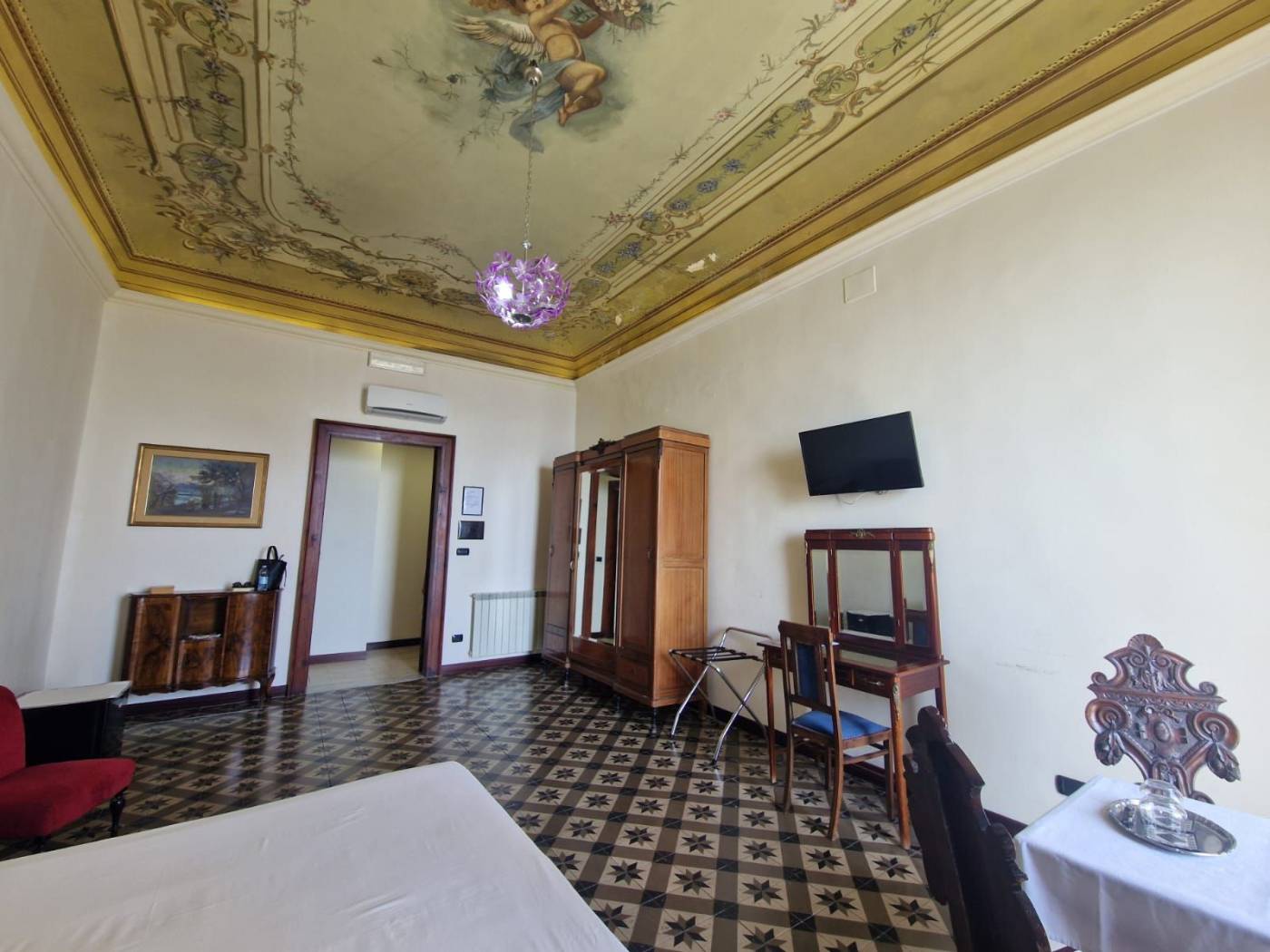 Salone