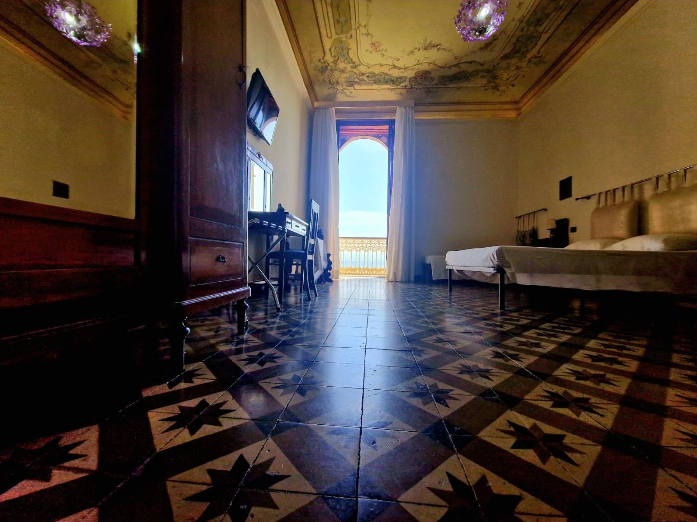 Salone