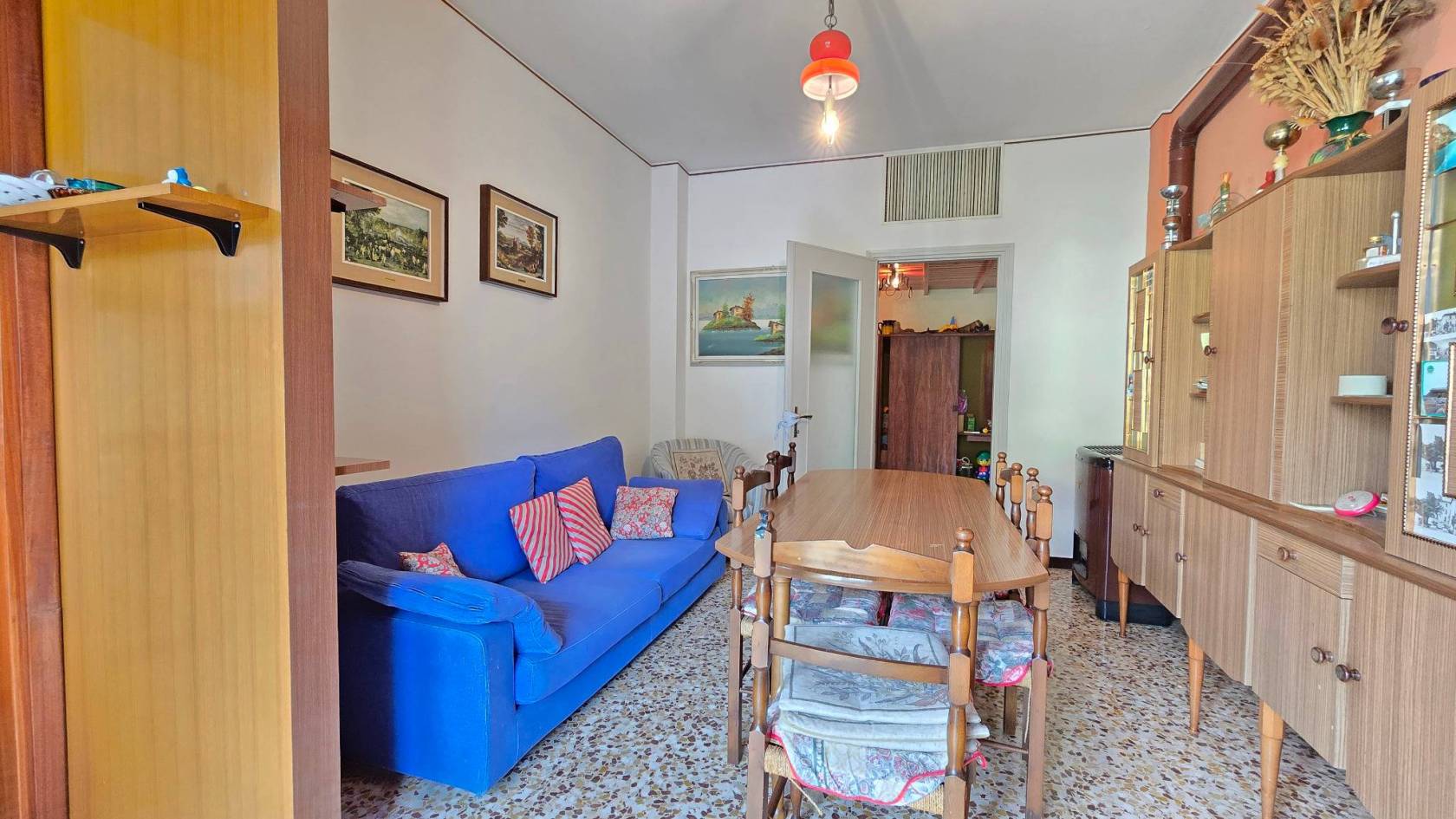 Salone