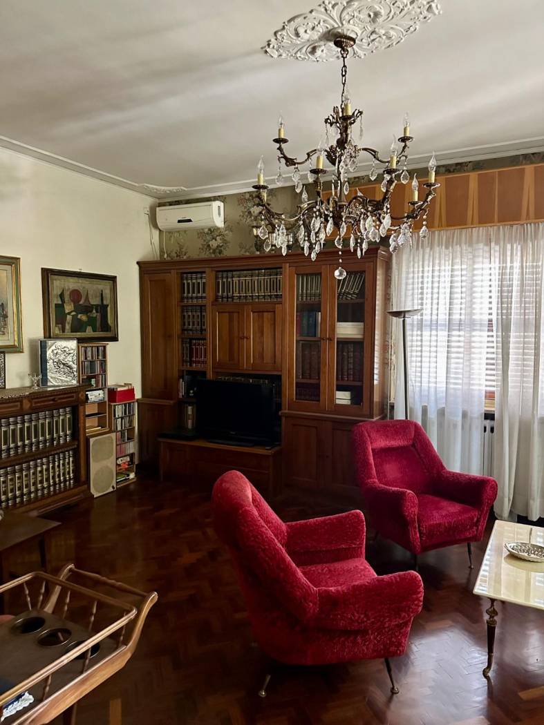 Salone