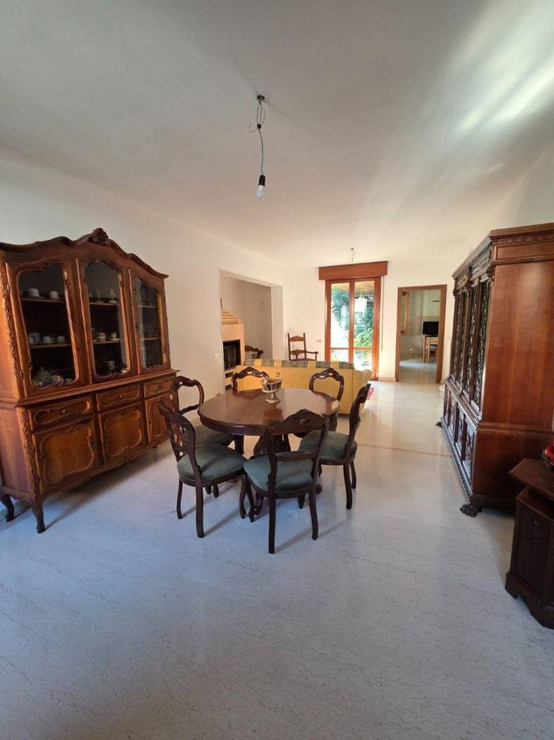 Salone