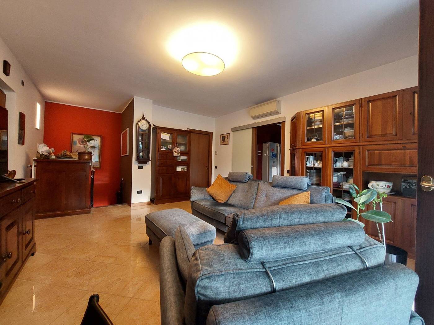 Salone