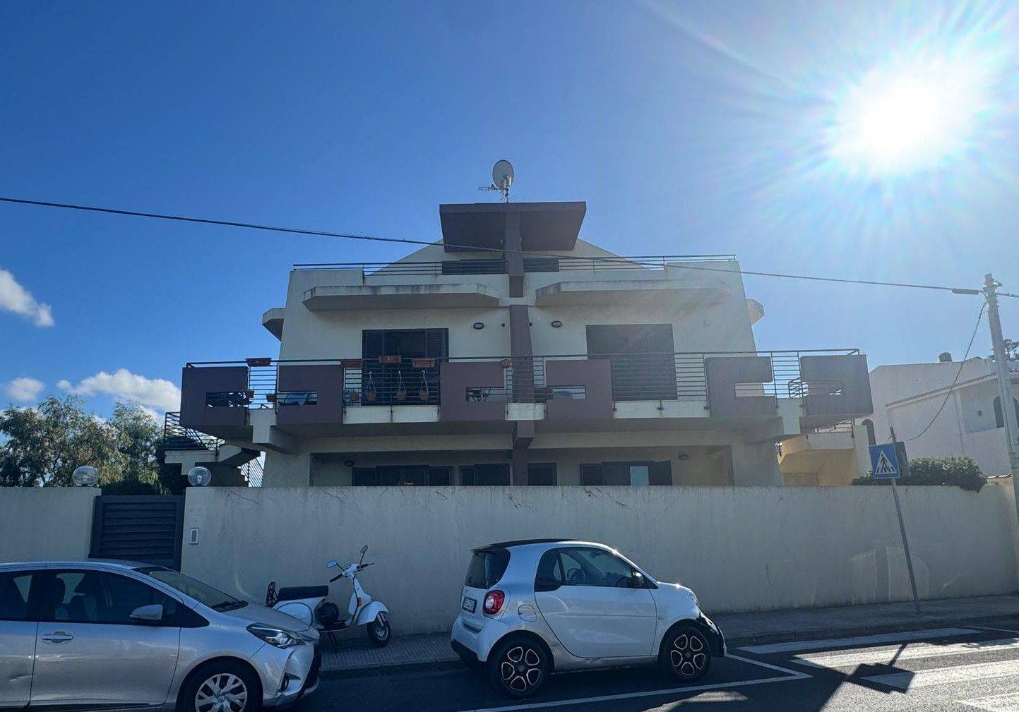 Torre Faro, Via Torre Bianca , Si propone in locazione un comodo e rifinito appartamento situato all'interno del rinomato complesso edilizio 
