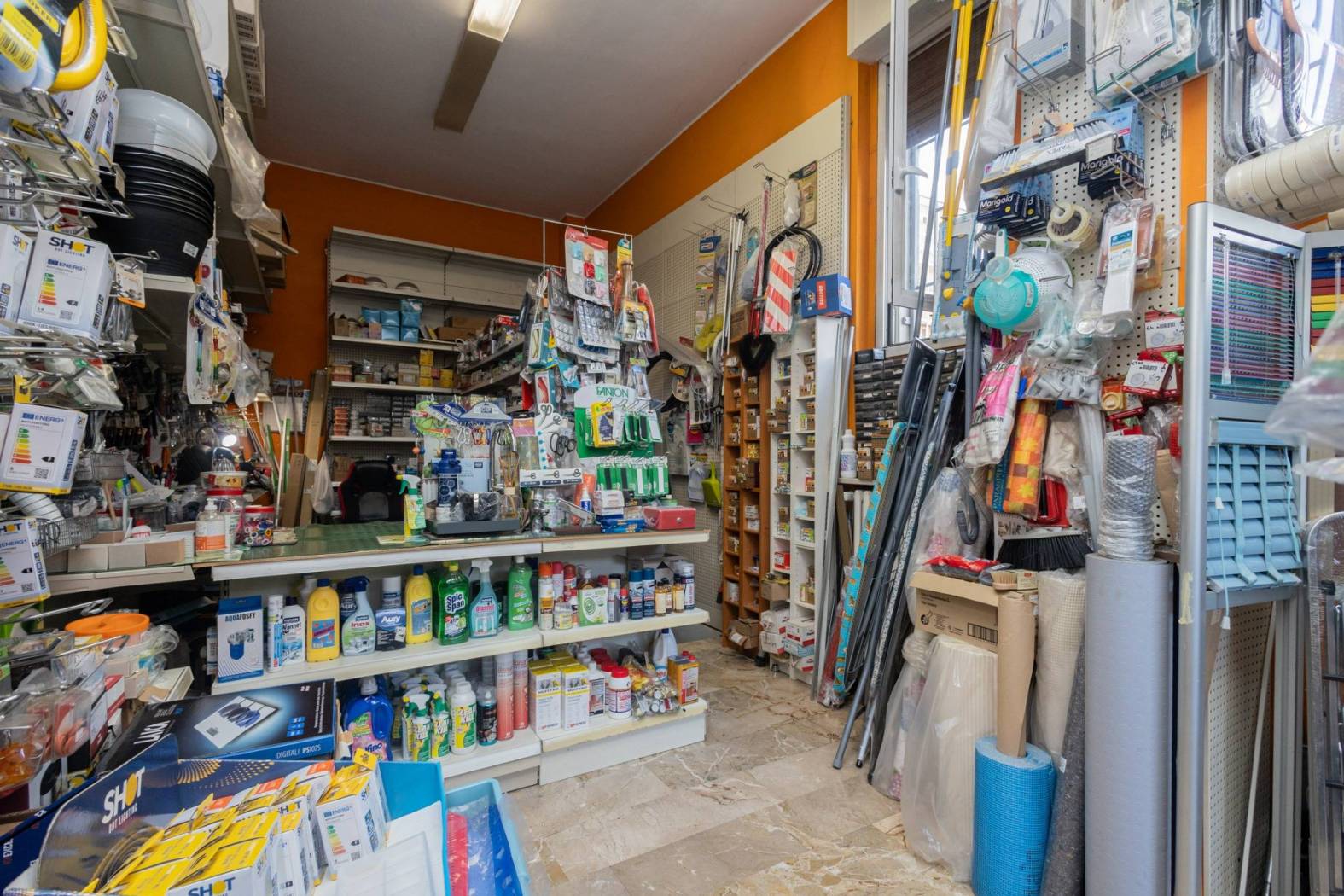 Interno non residenziale Interno non residenziale