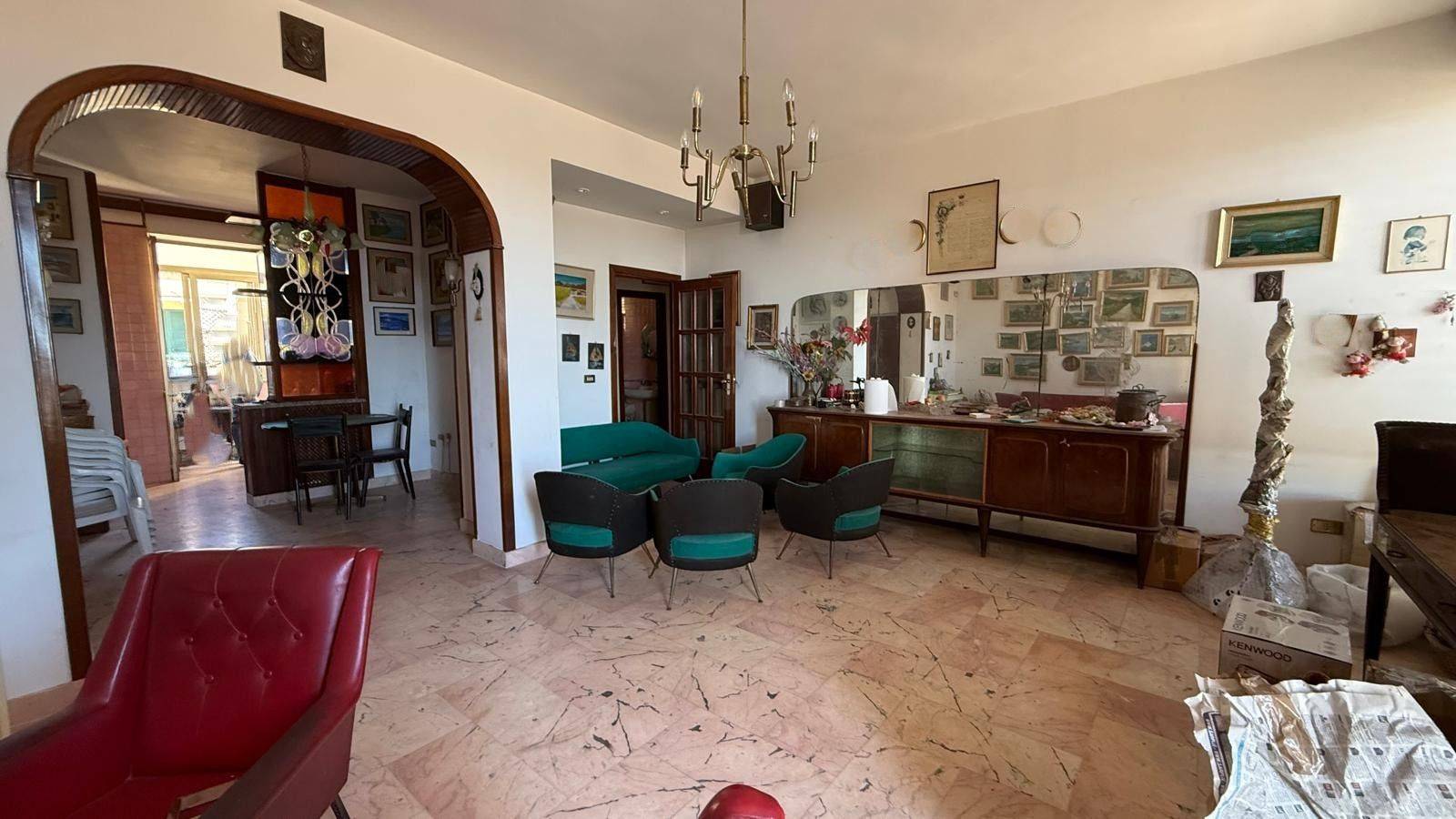 Salone