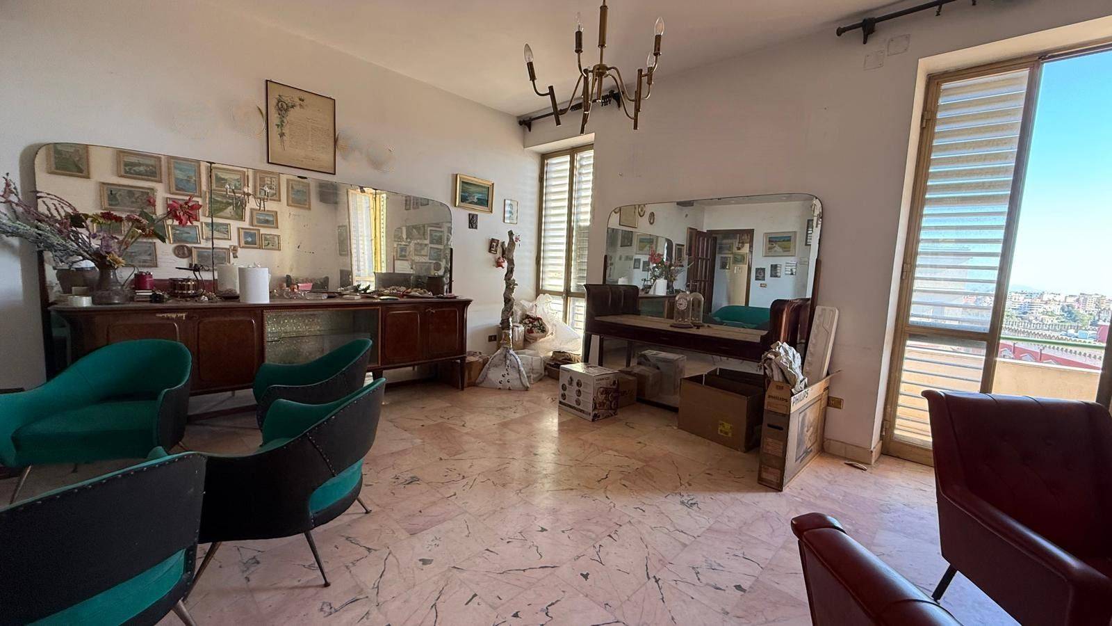 Salone