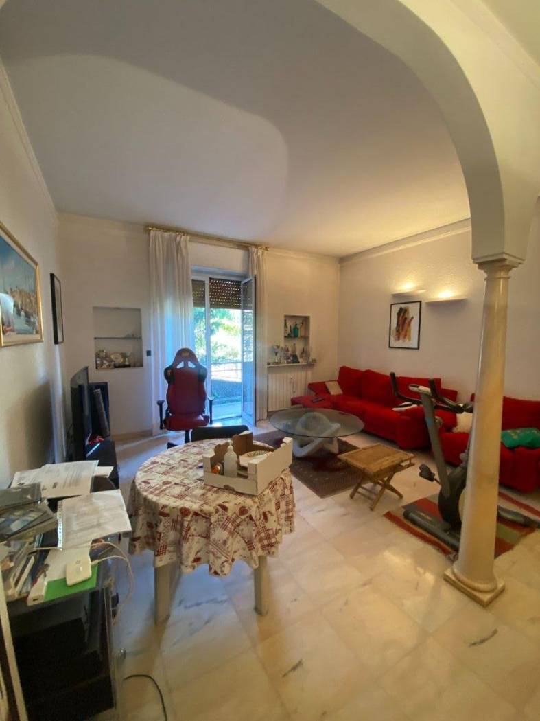 Salone