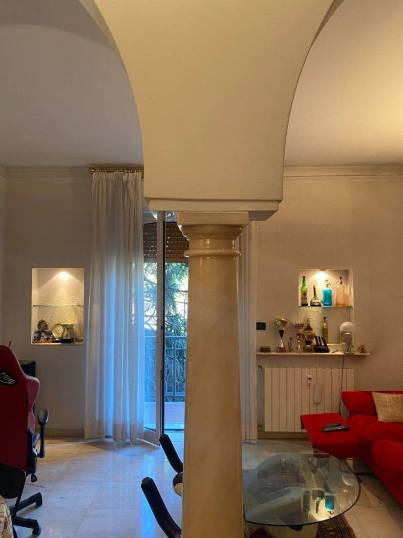 Salone