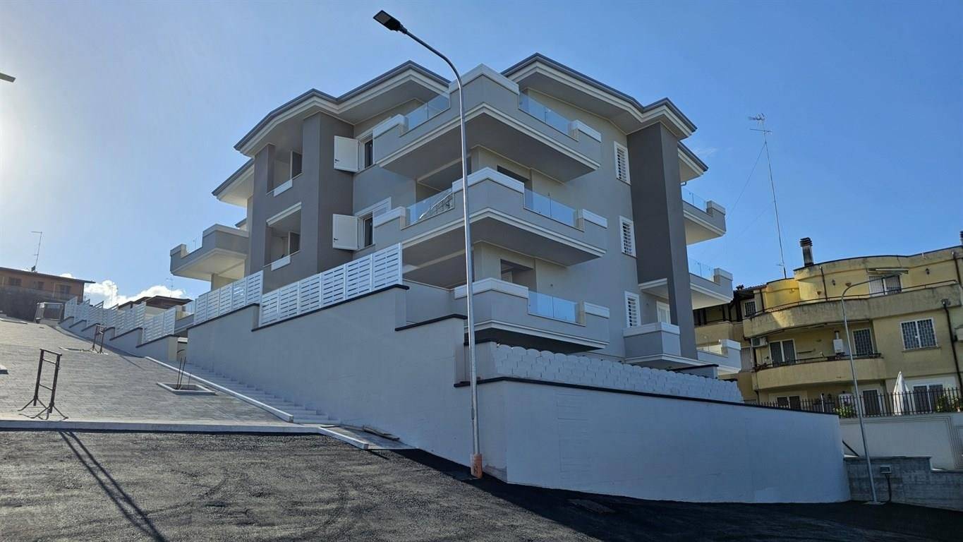 FONTE NUOVA – Tor Lupara – Proponiamo in vendita trilocale con terrazzo e balcone angolare in un moderno complesso residenziale di Nuova Costruzione 