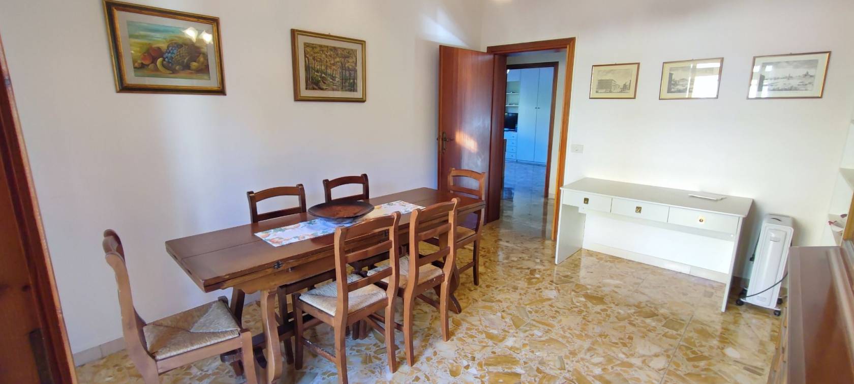 Salone