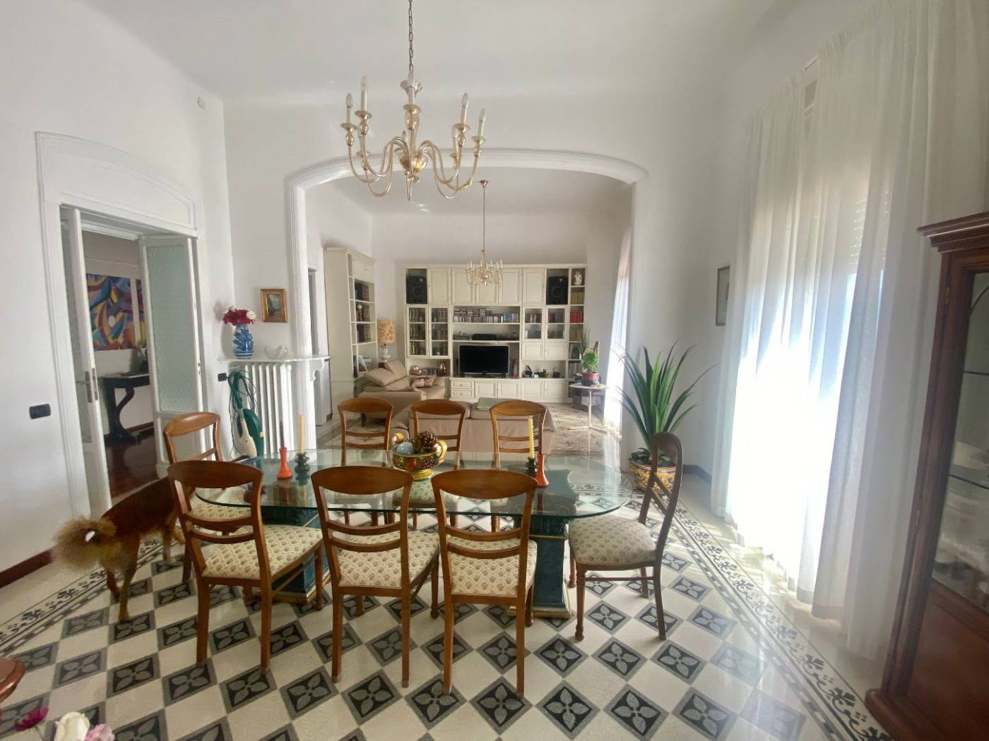 Salone