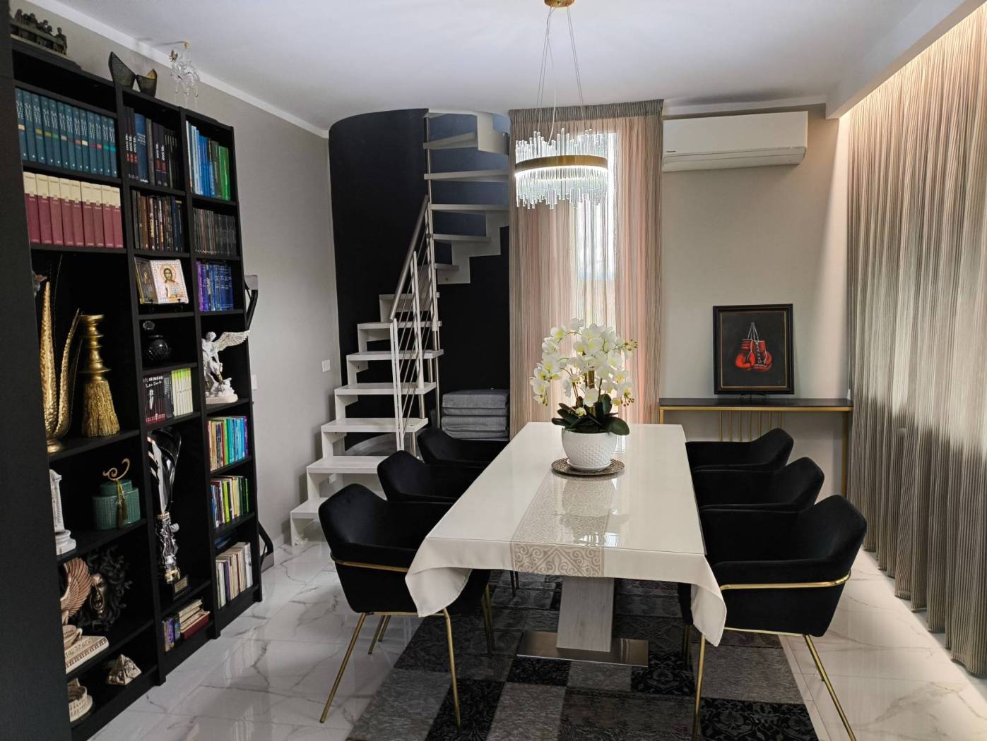 Salone