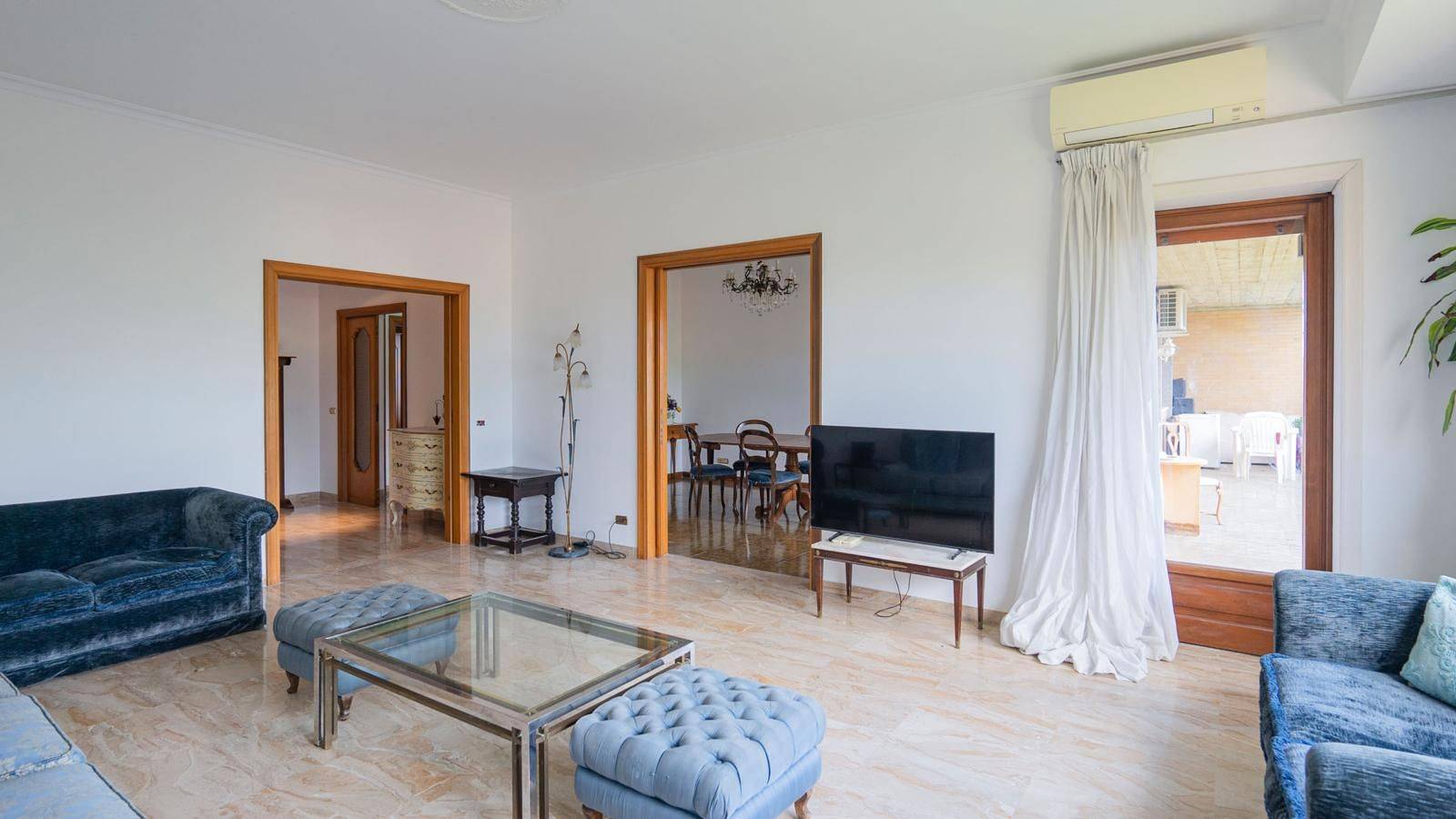 Salone