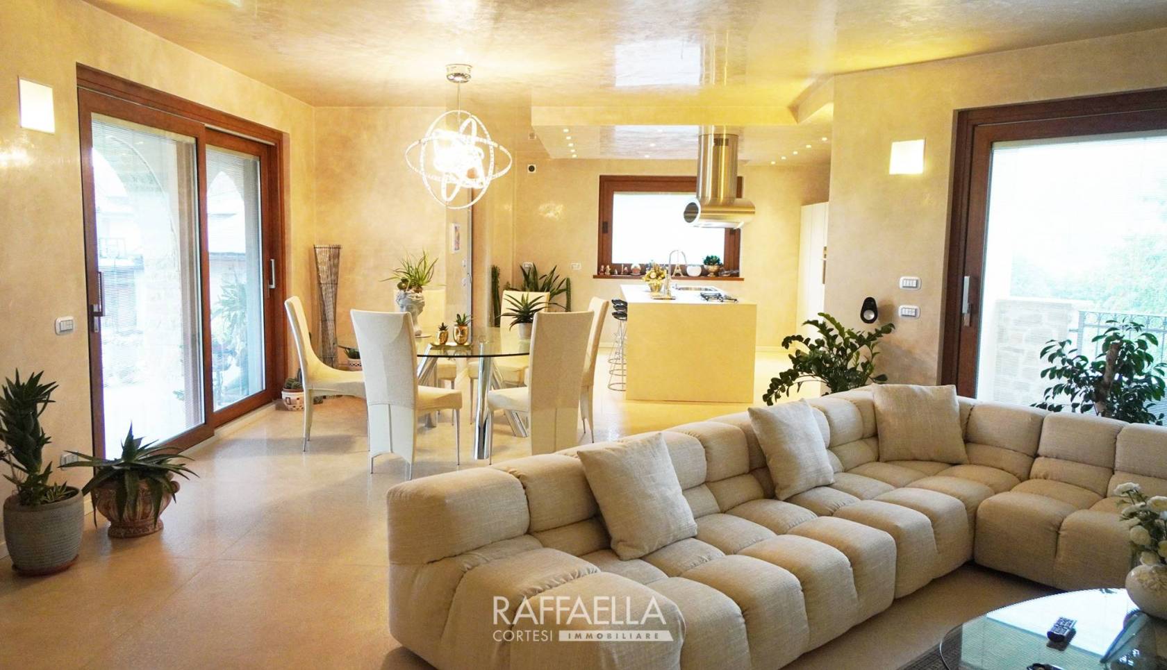 Salone