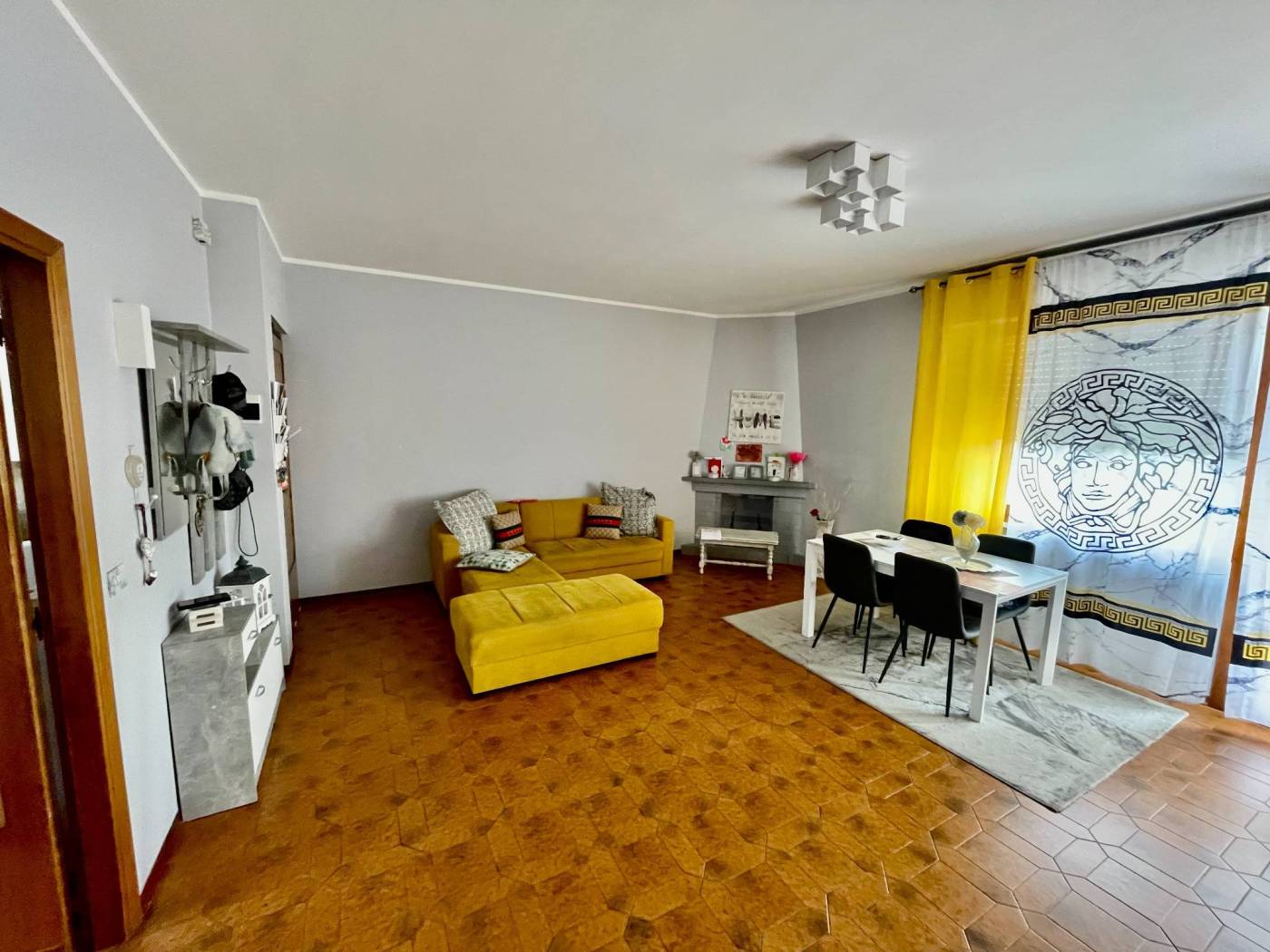 Salone