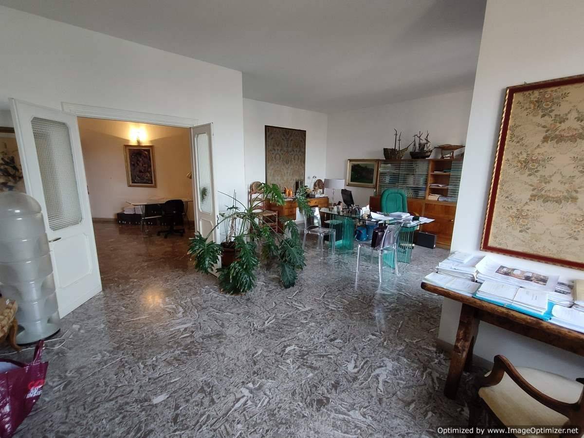 Salone
