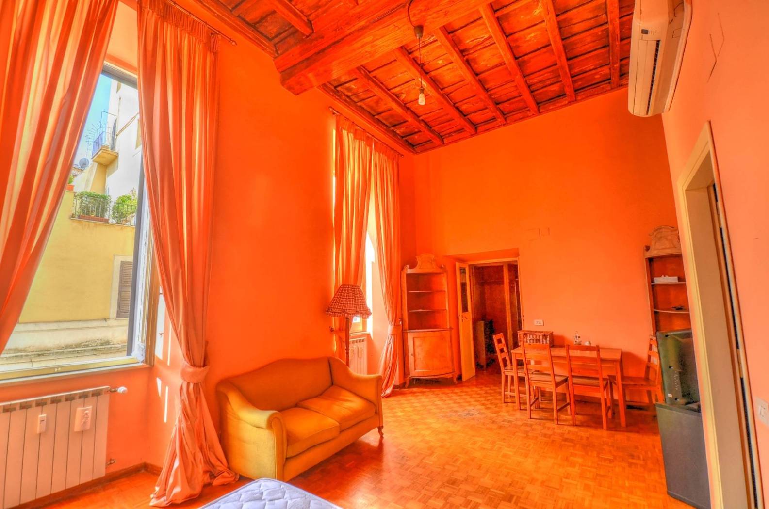Salone