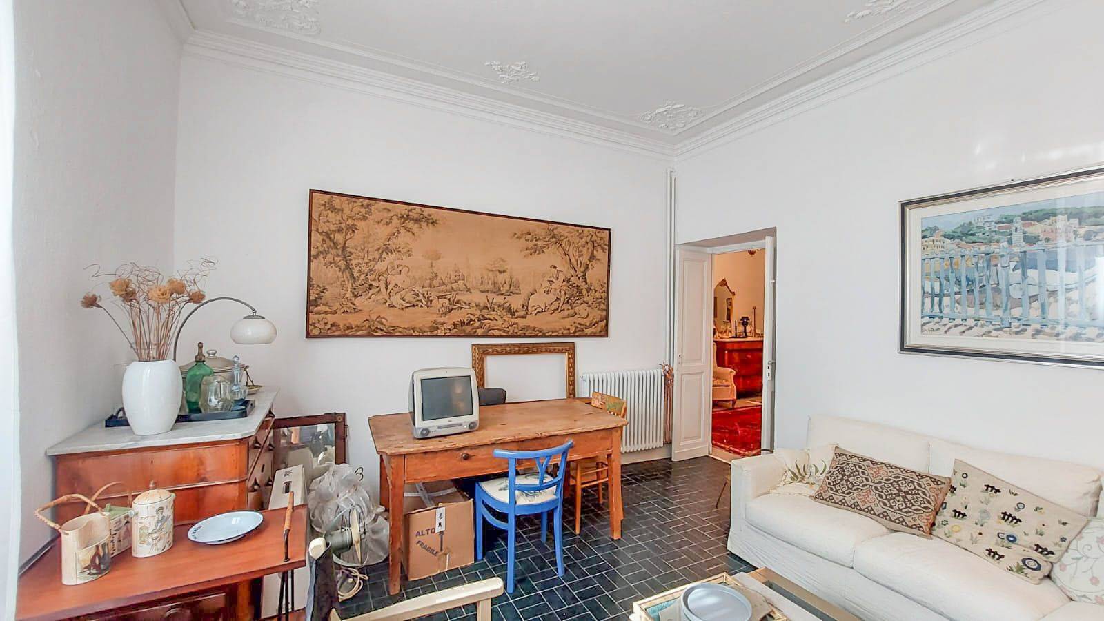 Salone