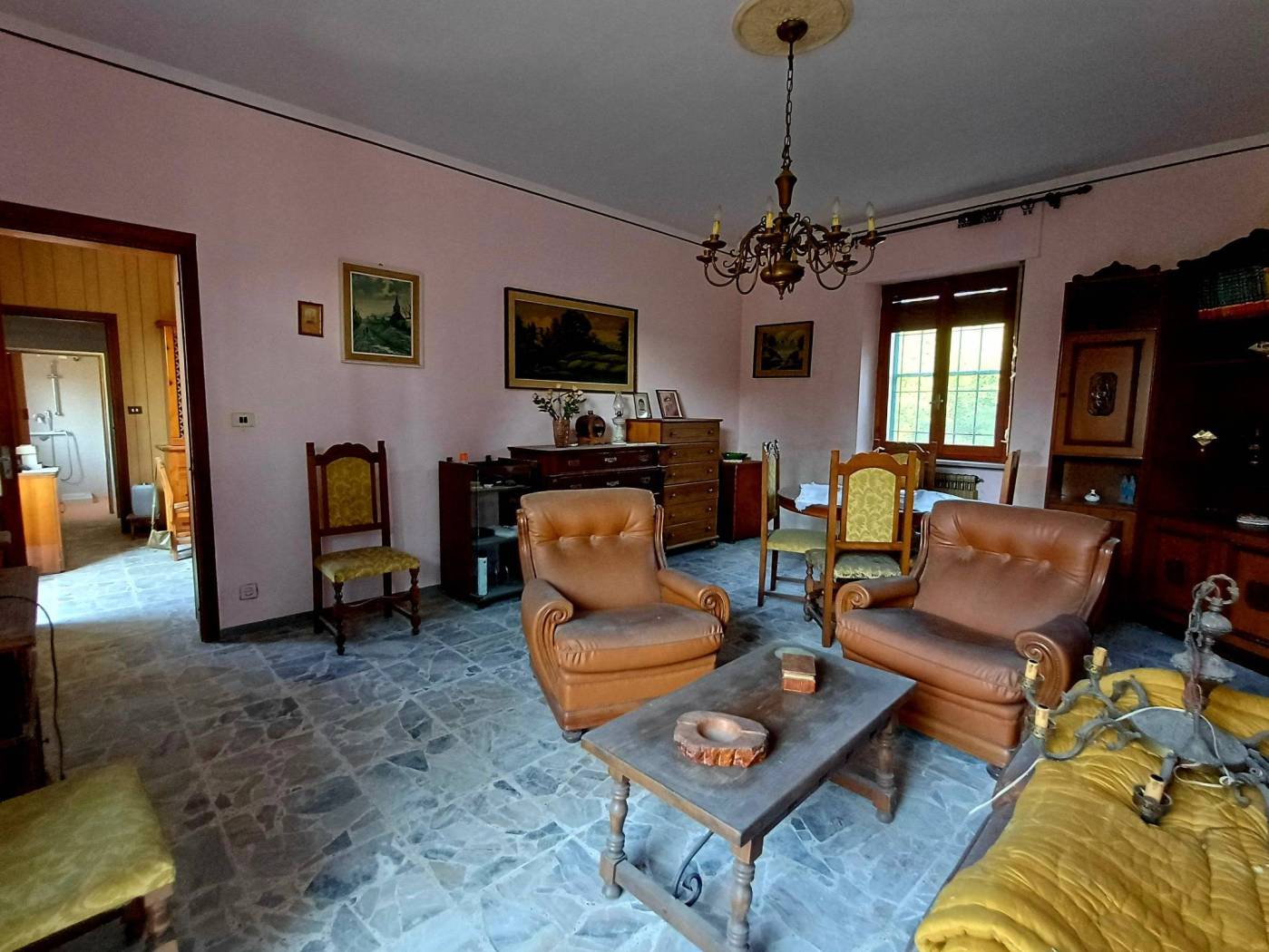 Salone