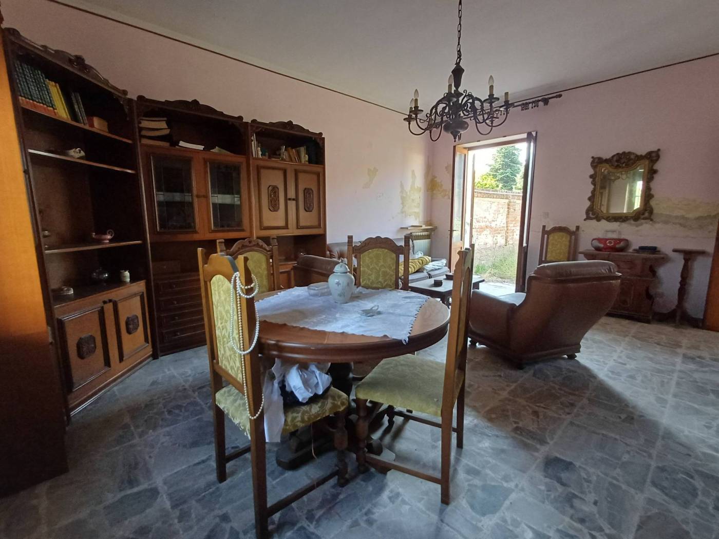 Salone