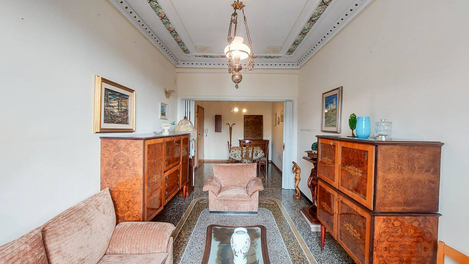 Salone