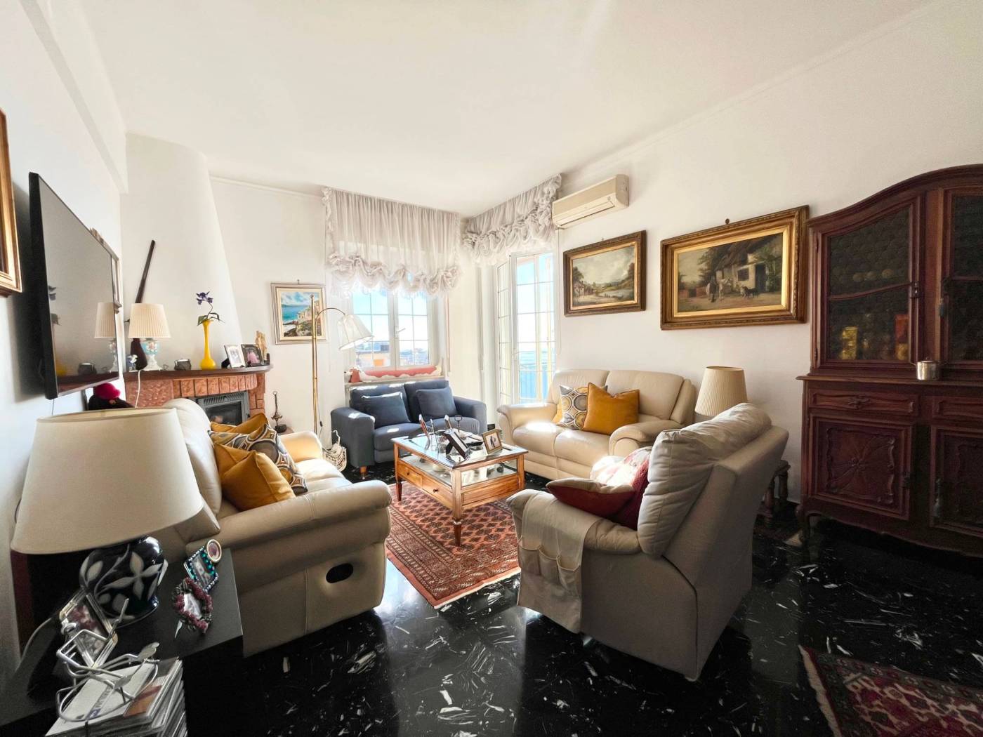 Salone