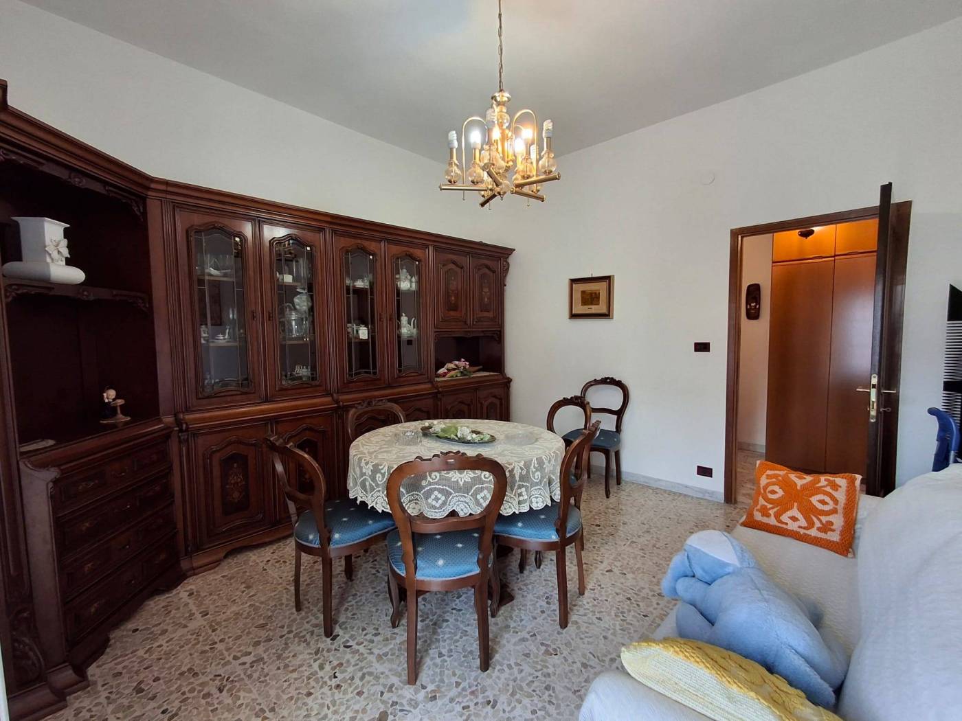 Salone