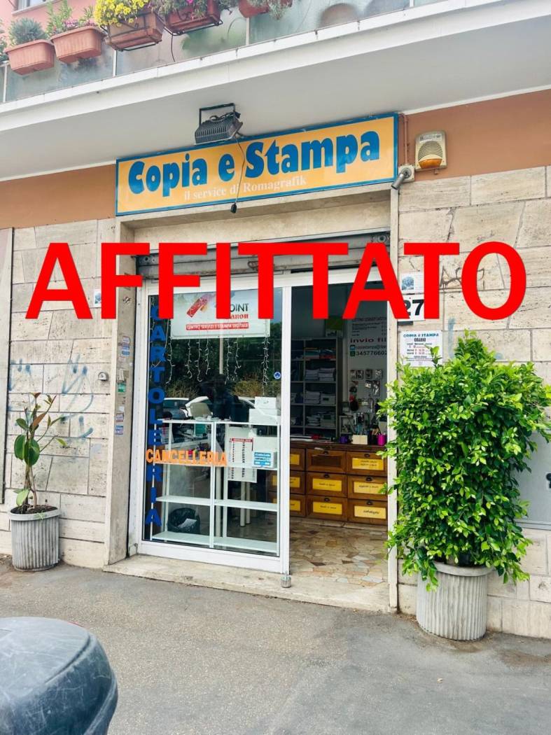 MONTEVERDE VIA DI VALTELLINA STRADA PRINCIPALE ADIAC. GIANICOLENSE OSPEDALE SAN CAMILLO CROCE ROSSA LA BL CASE PROPONE LA LOCAZIONE DI UN LOCALE 