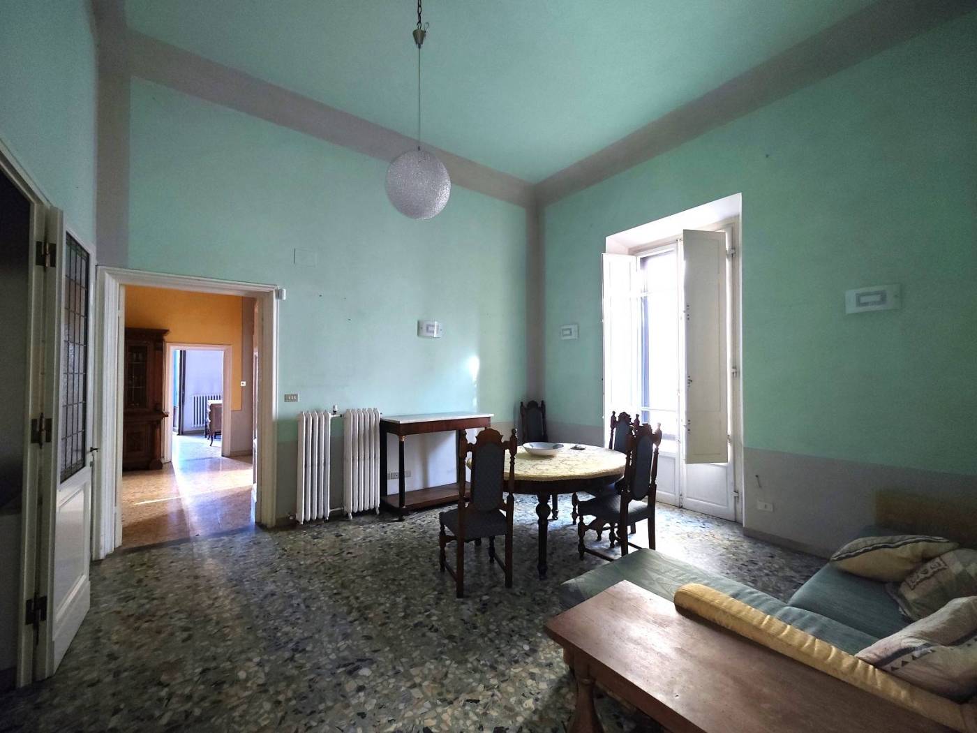 Salone