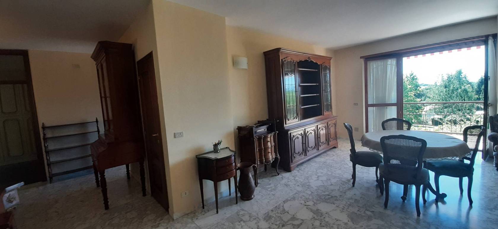 Salone