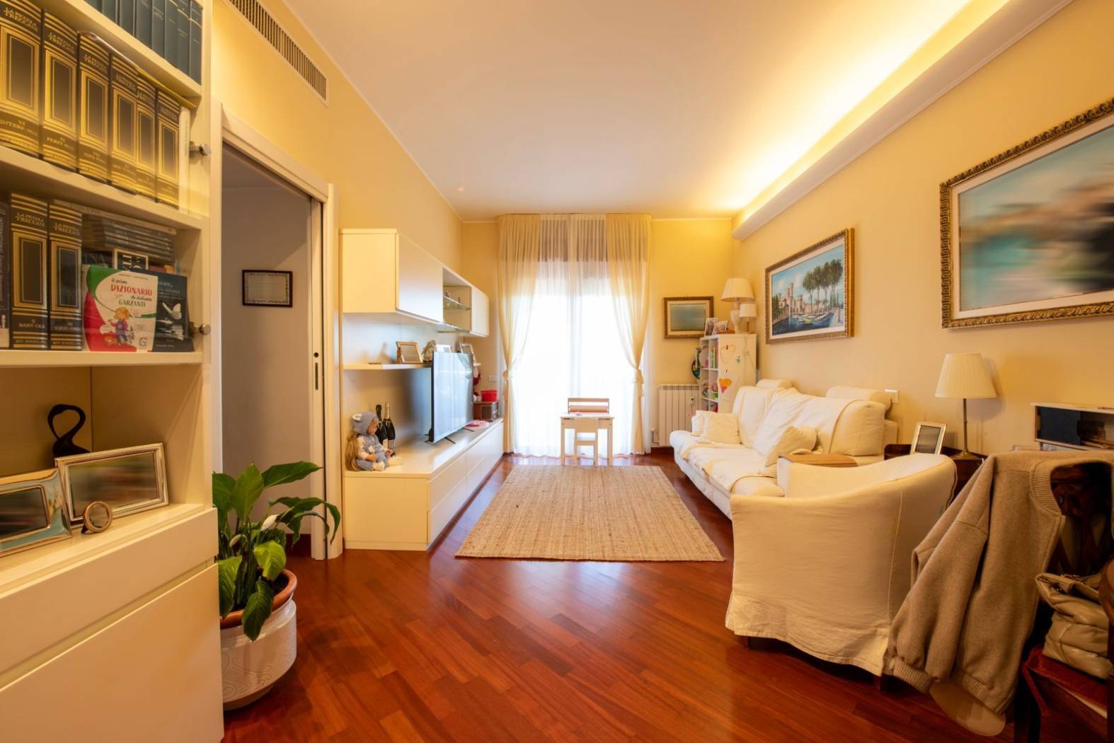 Salone