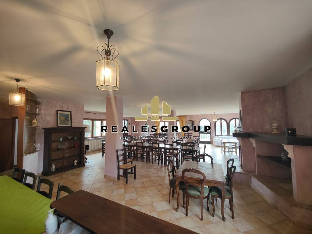 Salone
