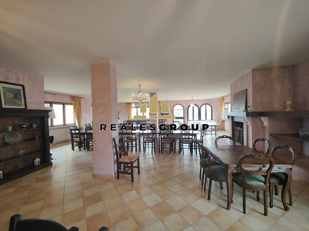 Salone
