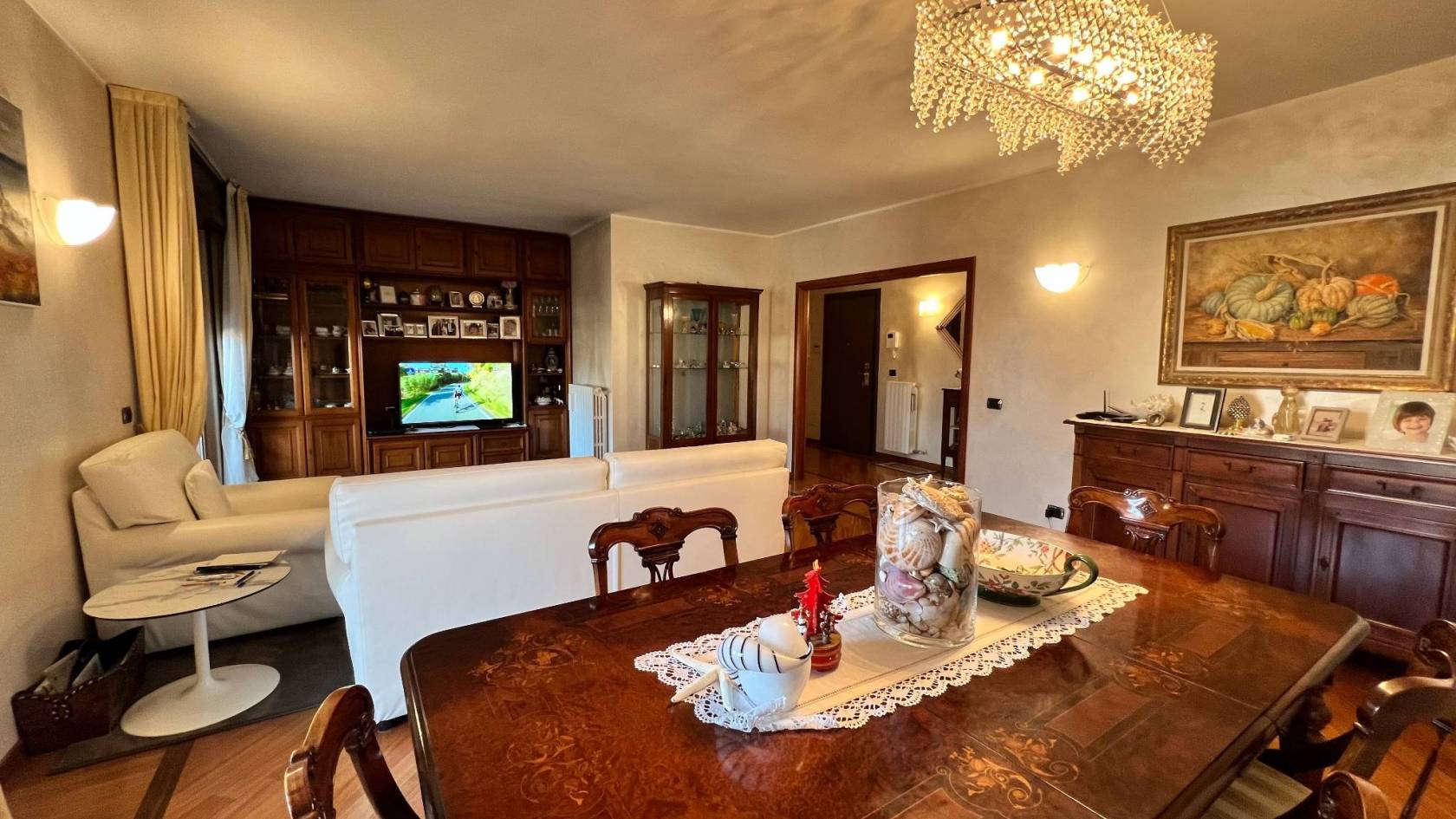 Salone
