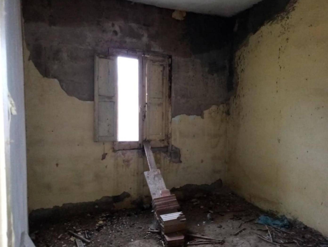 Stanza non arredata Stanza non arredata