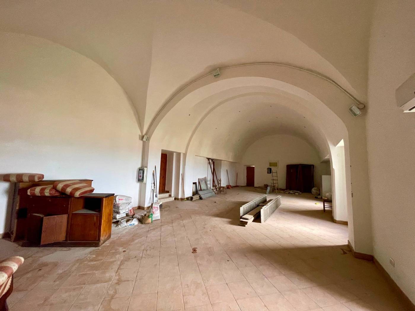 Salone