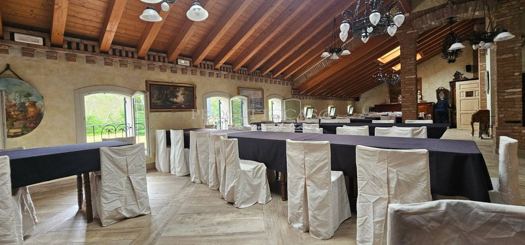Salone