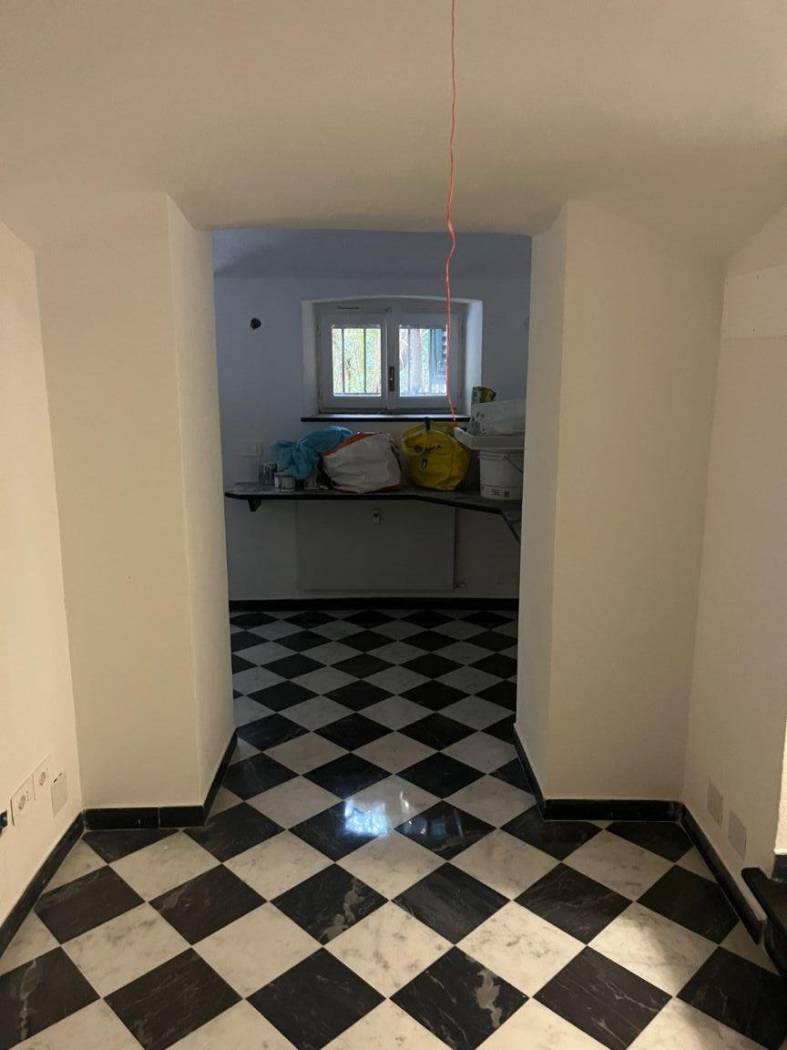 Disimpegno Disimpegno