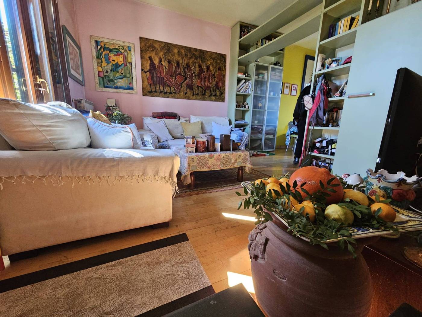 riferimento annuncio : BT-280 Contesto Residenziale e Tranquillo! Proponiamo in vendita a Montelupo Fiorentino, in un'ottima zona residenziale e ben 