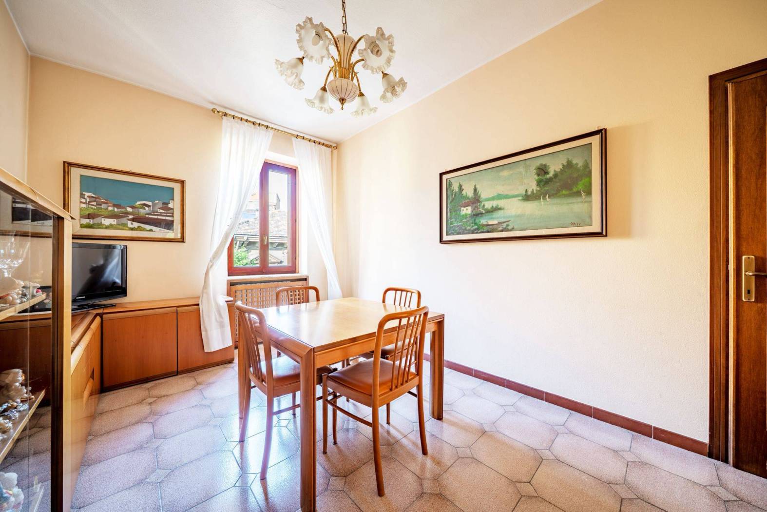Salone