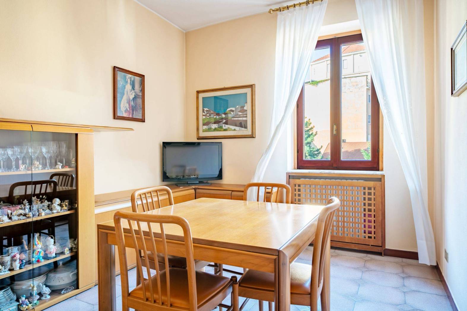 Salone