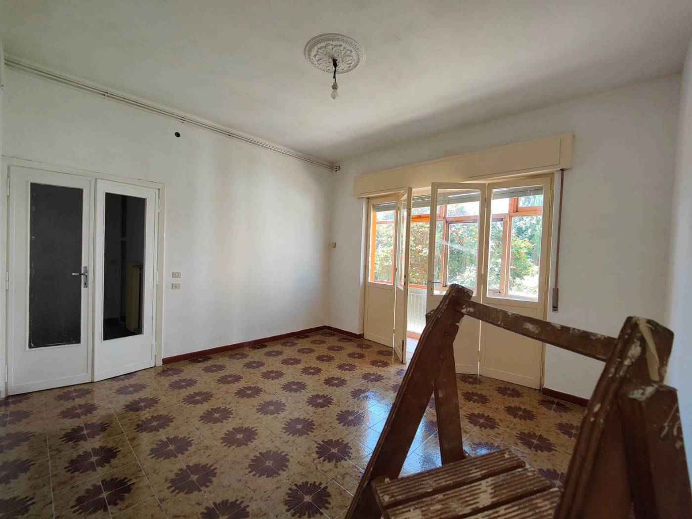 Salone