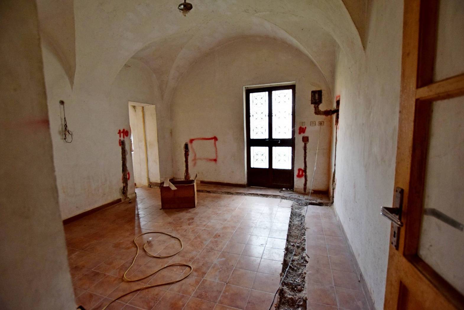 Stanza non arredata