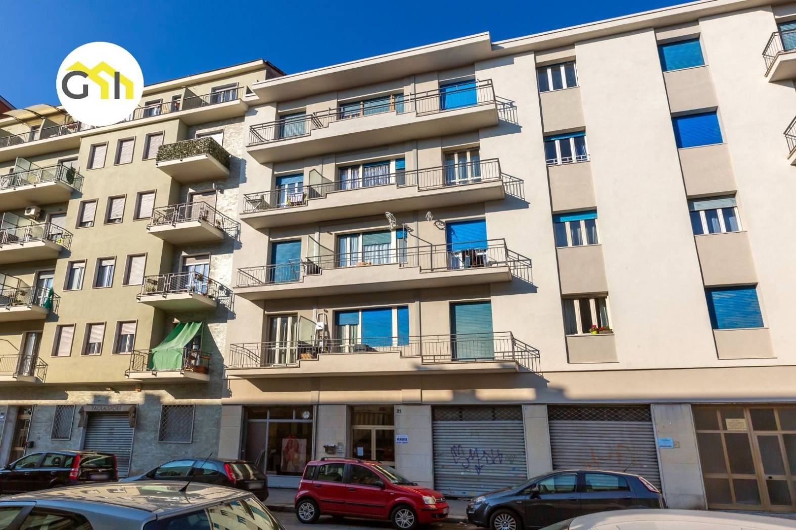 L'agenzia Gagliardi Immobiliare propone in vendita in via Alessandro Cruto n. 21, appartamento in palazzina completamente riqualificata dal punto di 