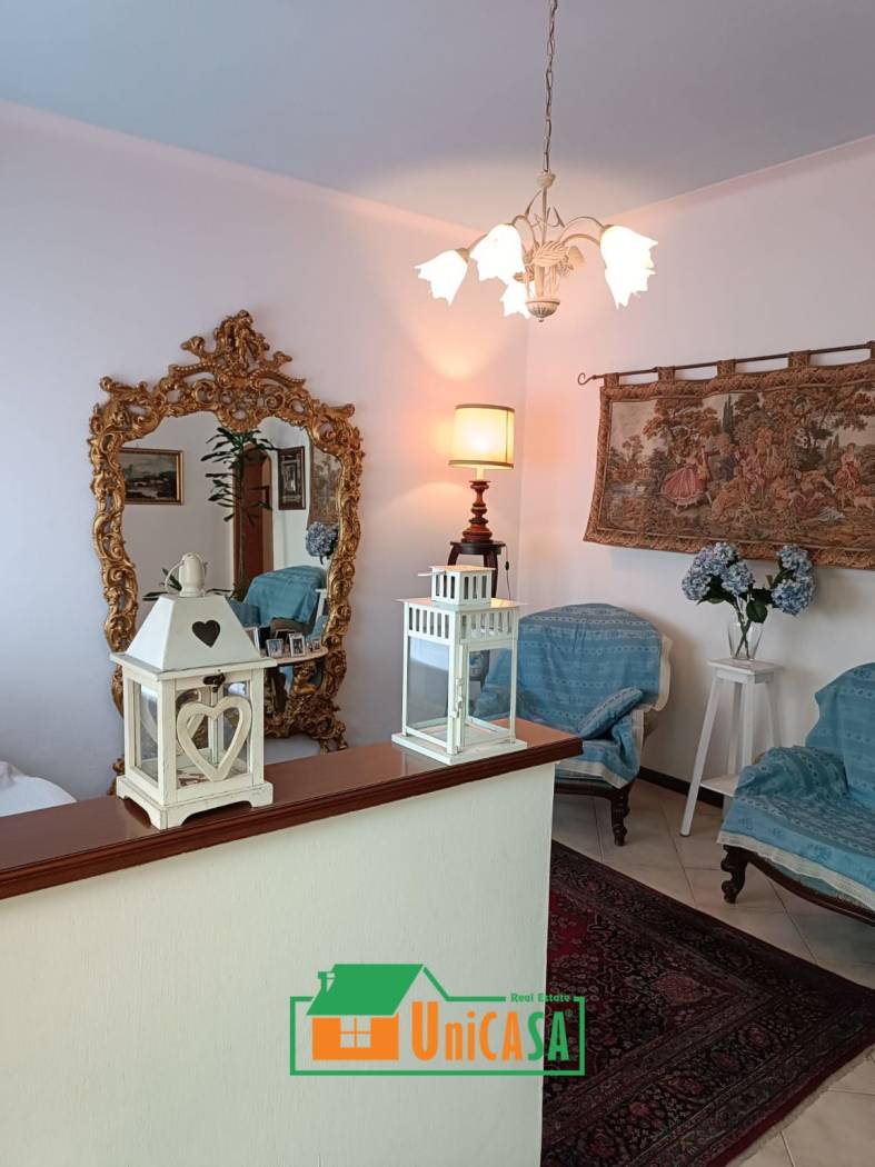 Salone