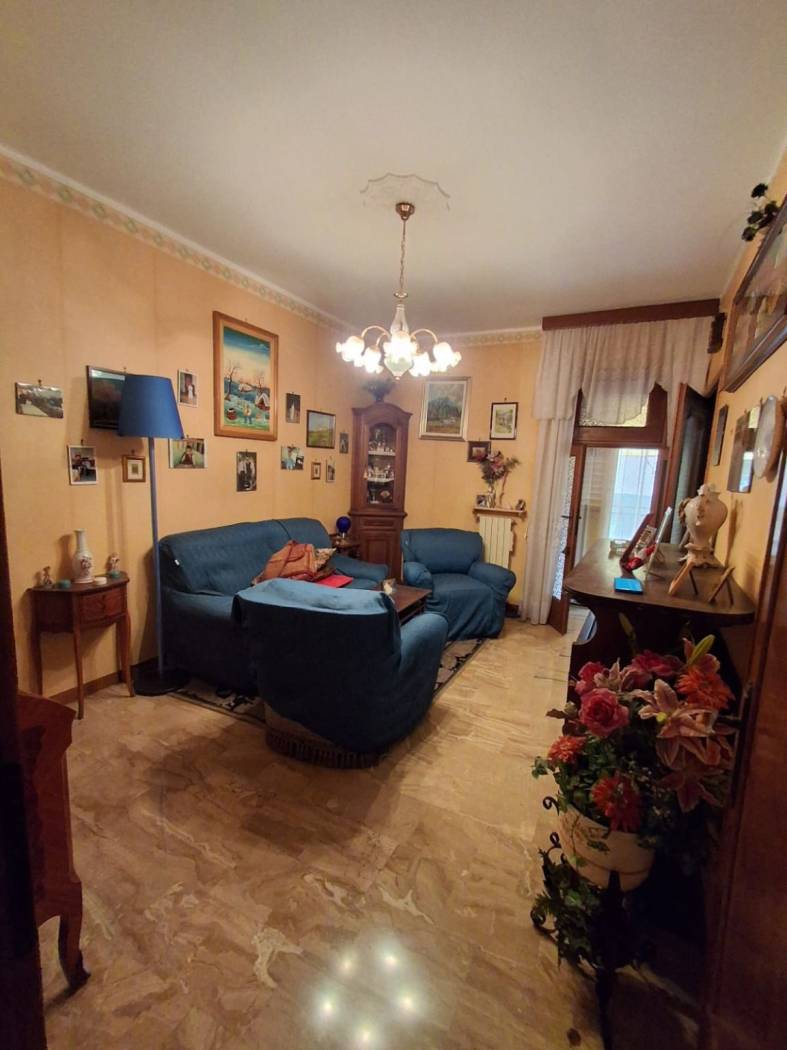 Salone