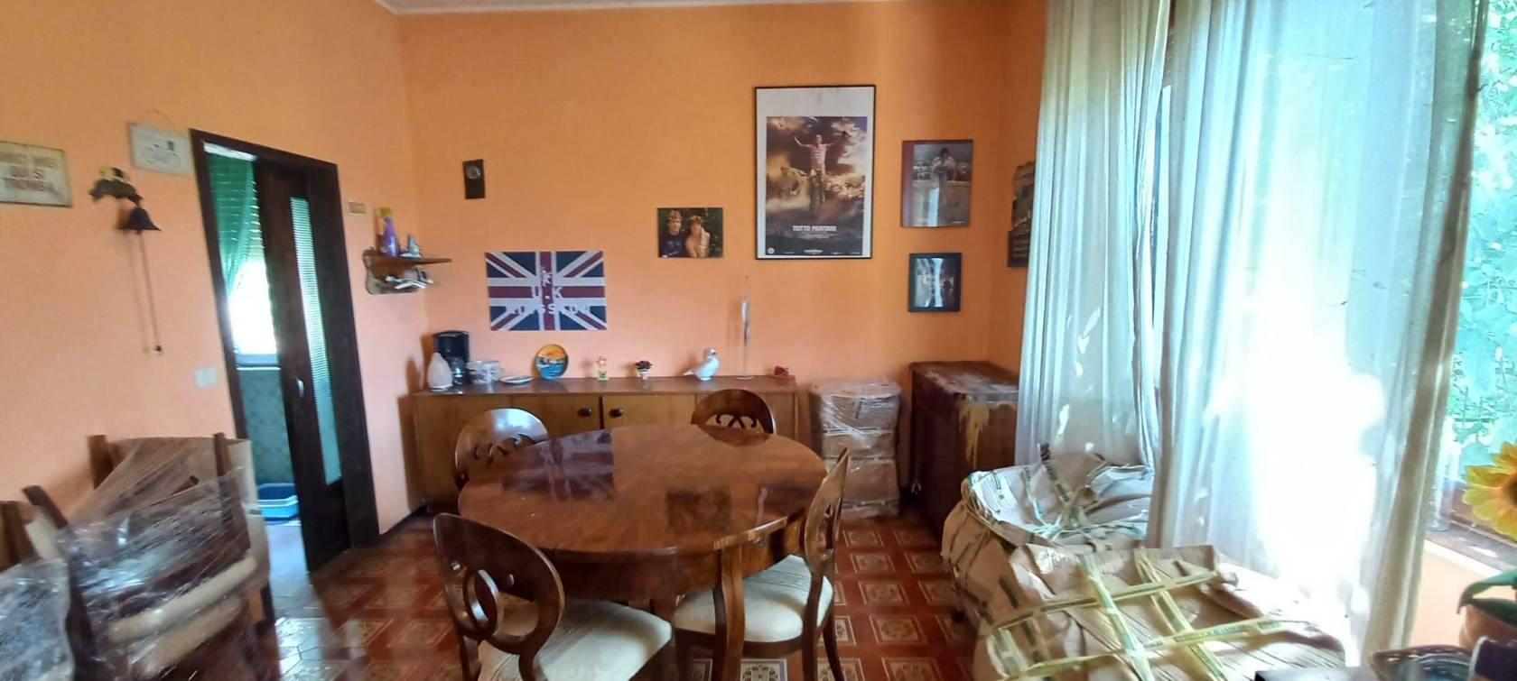 Salone