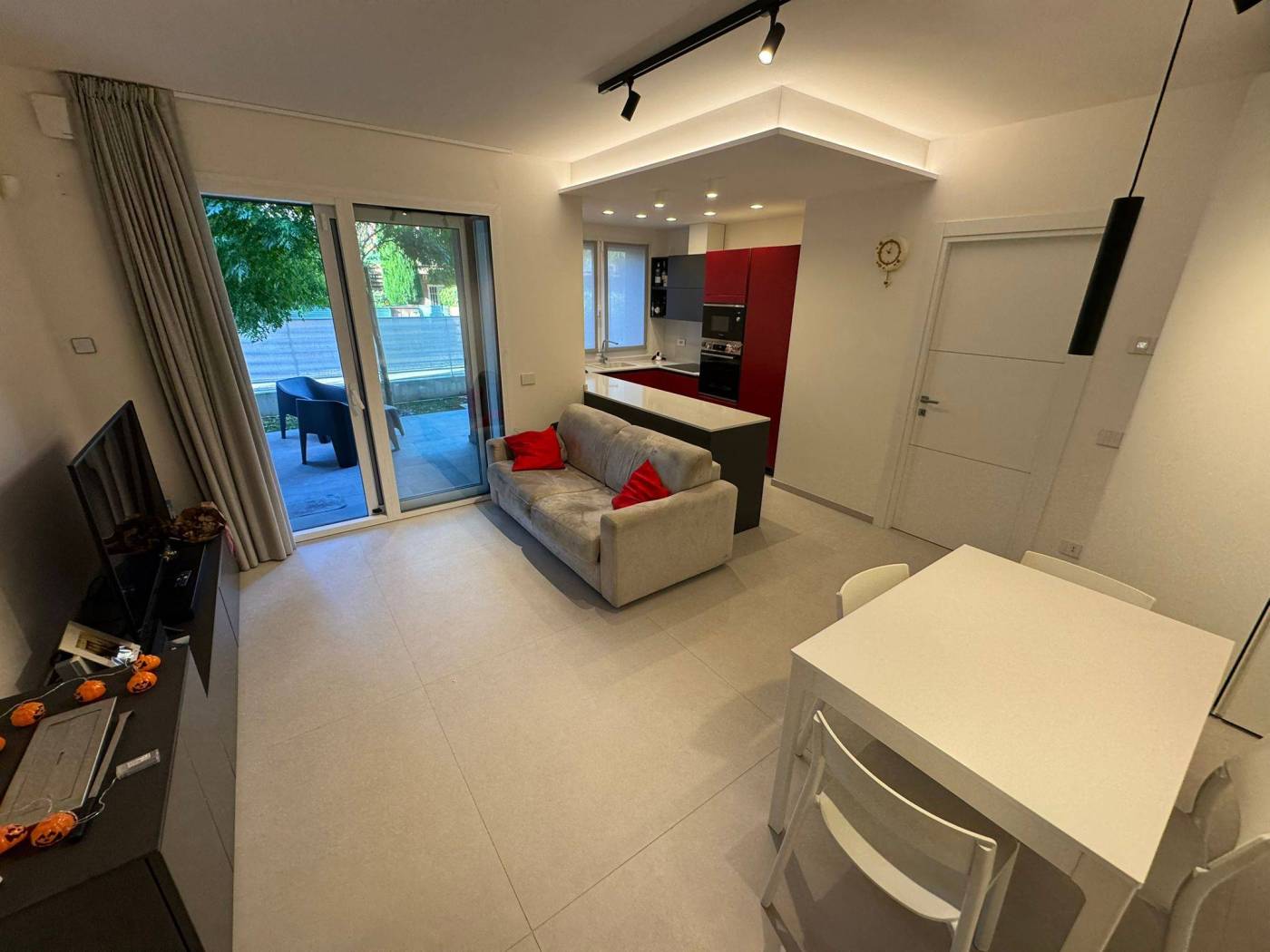 Salone